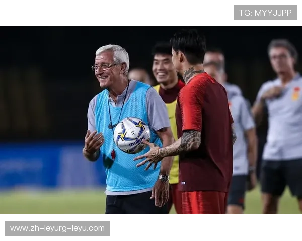 高温足球战术革新：气候适应型比赛模式探索